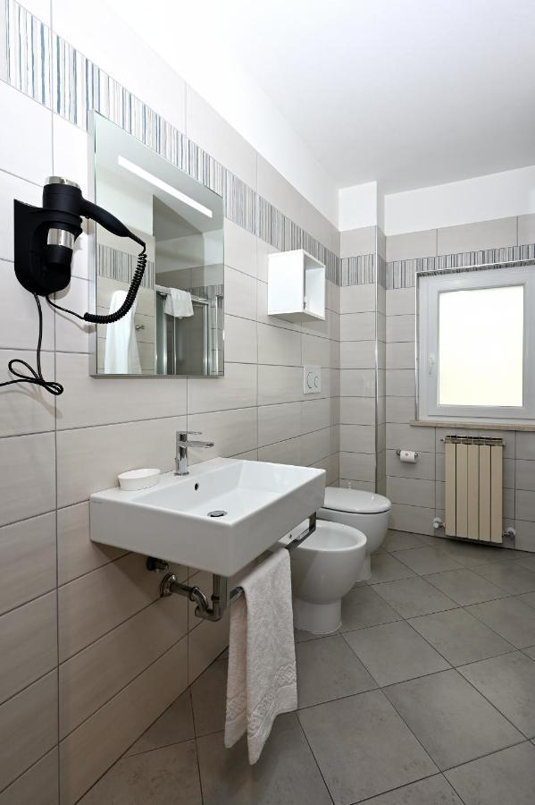 Hotel Italia Monfalcone Esterno foto