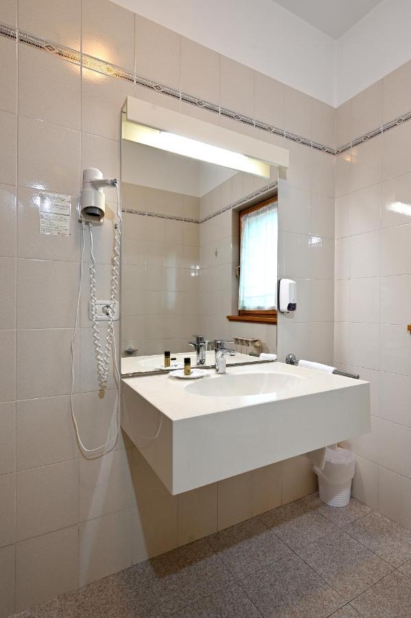 Hotel Italia Monfalcone Esterno foto