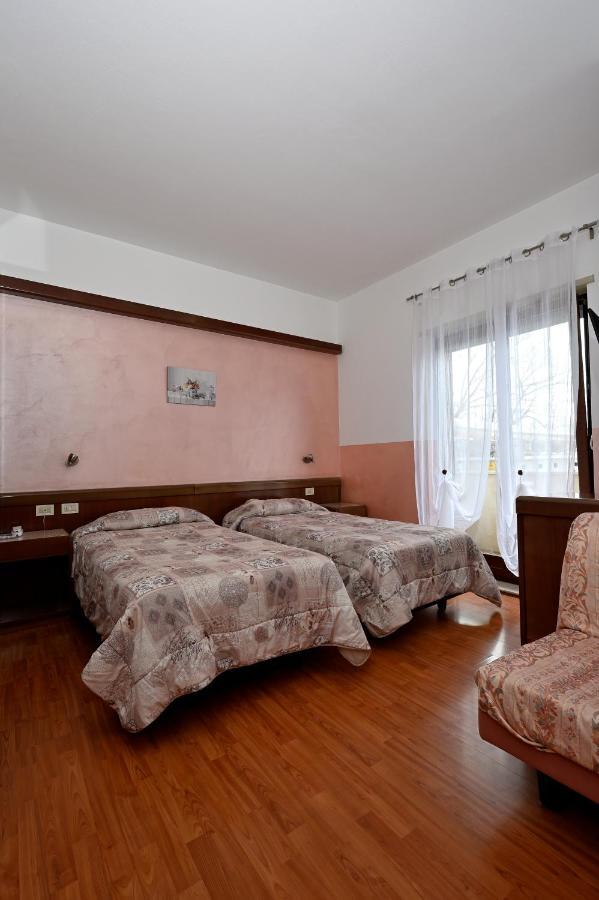 Hotel Italia Monfalcone Esterno foto