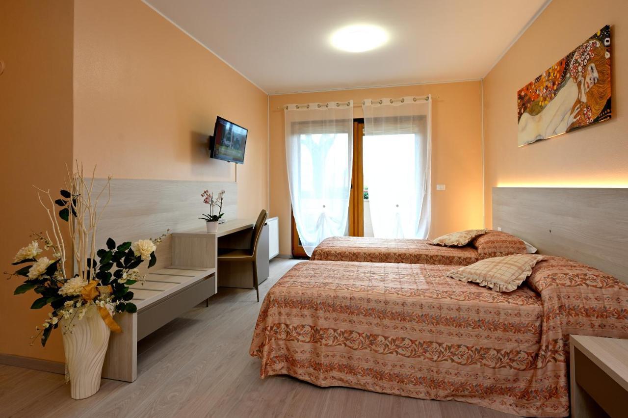 Hotel Italia Monfalcone Esterno foto