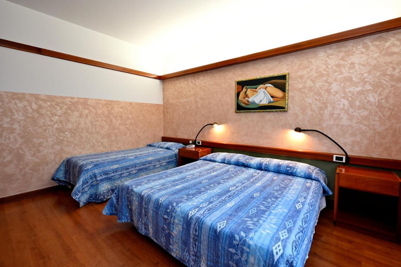 Hotel Italia Monfalcone Esterno foto