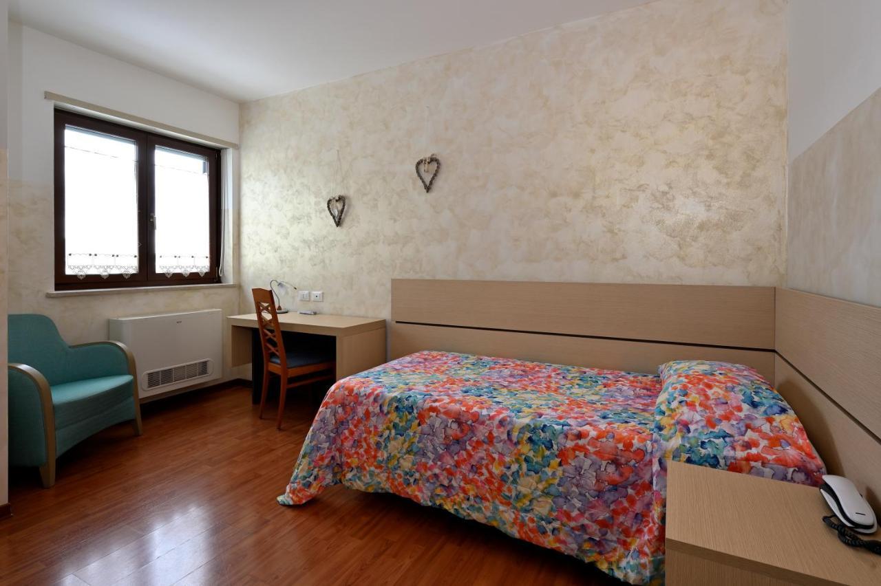 Hotel Italia Monfalcone Esterno foto